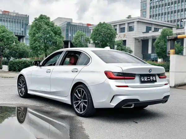 BMW 3 Series 2022