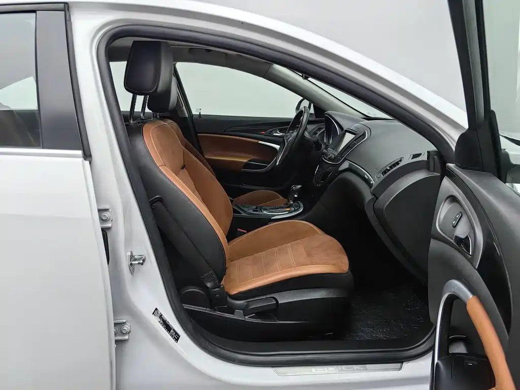 Buick Regal 2015 — фото 23