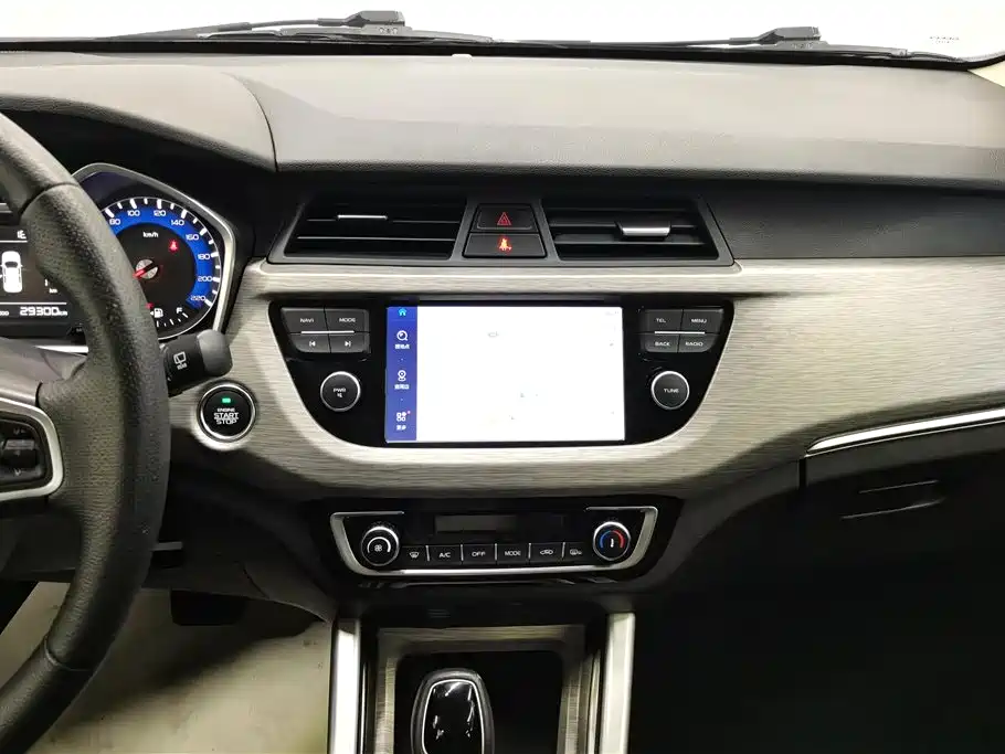 Geely Vision X3 2019 — фото 13