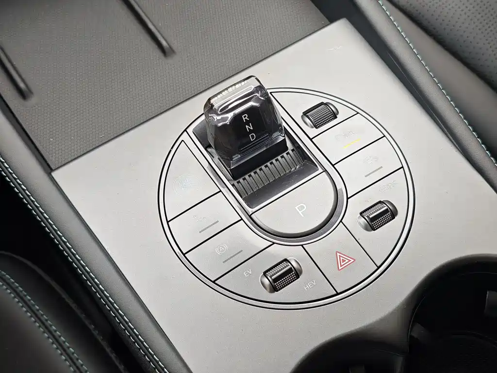 BYD Seal 06 2024 — фото 15