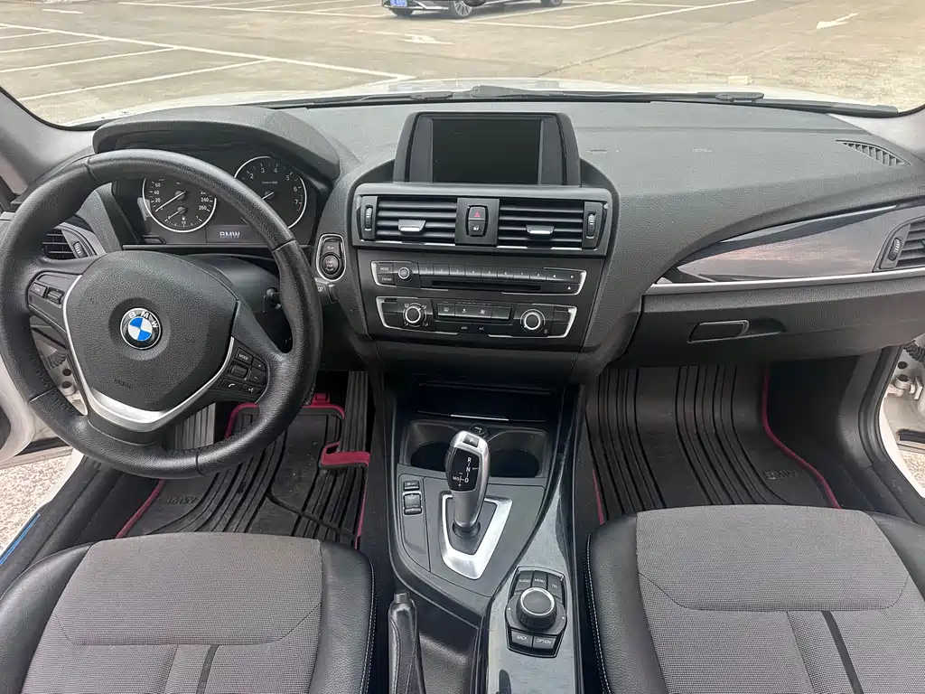 BMW 1 Series 2014 — фото 9