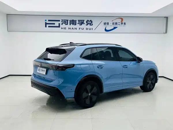 Volkswagen Tiguan L 2024