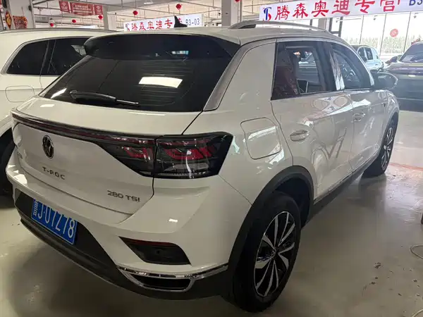 Volkswagen T-Roc 2024