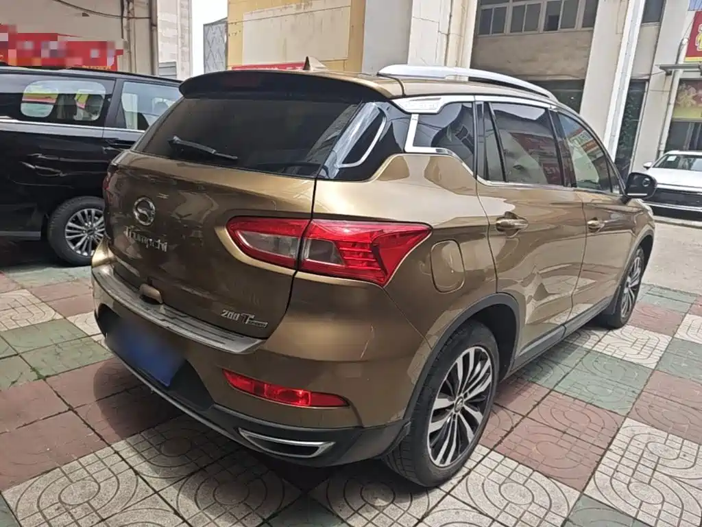 GAC Motor Trumpchi GS4 2015 — фото 7