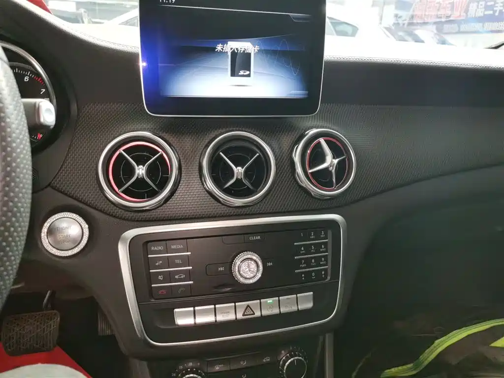 Mercedes-Benz GLA 2019 — фото 13