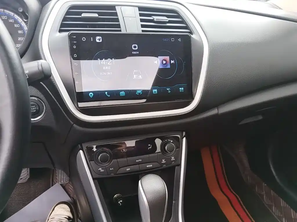 Suzuki S-Cross 2015 — фото 13