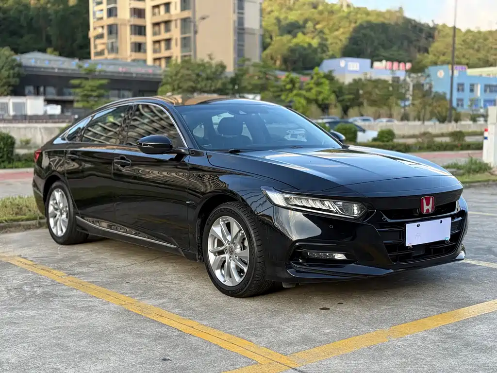 Honda Accord 2018 — фото 3