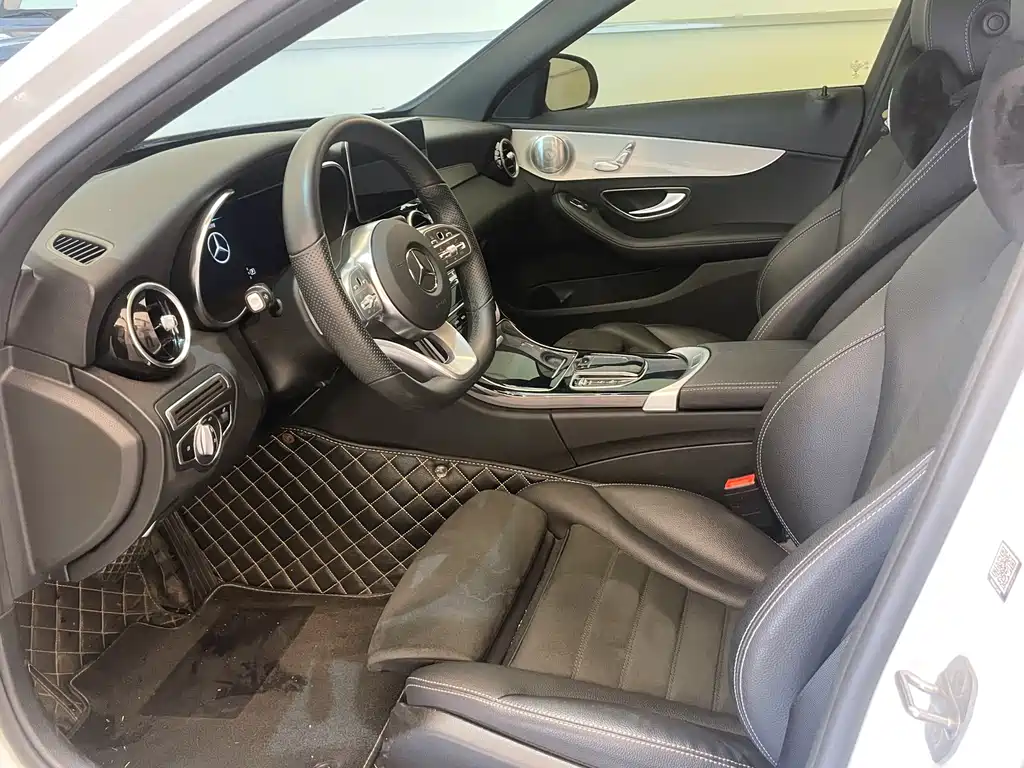 Mercedes-Benz C-Class 2021
