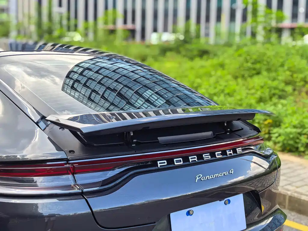 Porsche Panamera 2023 — фото 17