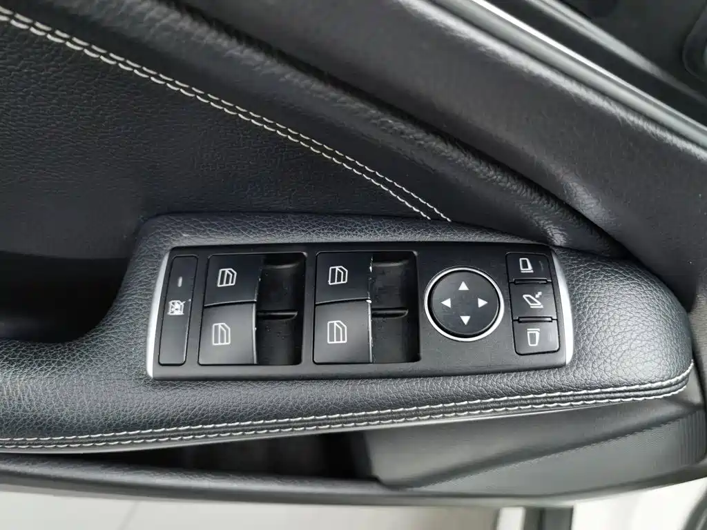 Mercedes-Benz GLA 2018 — фото 9