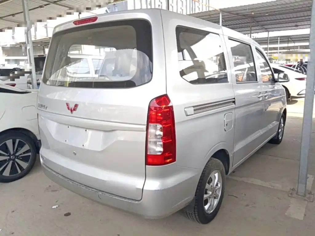 Wuling Hongguang V 2023