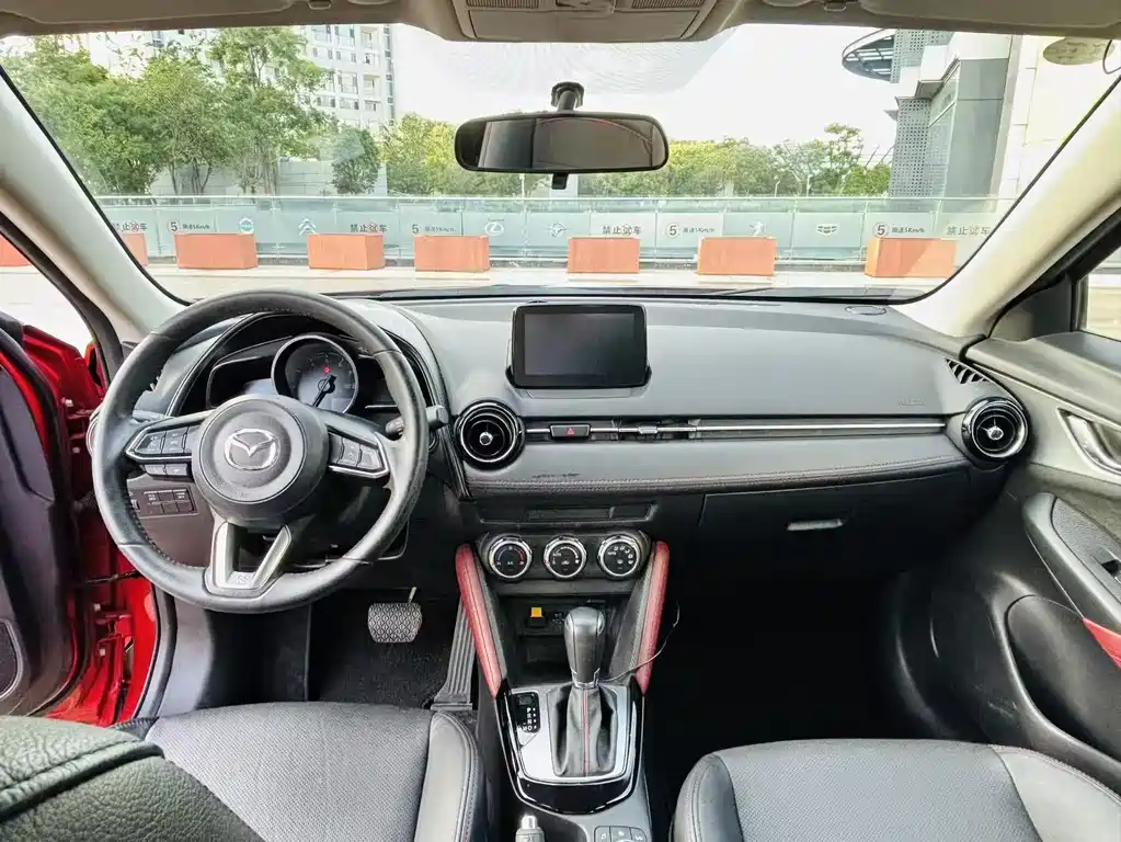 Mazda CX-3 2018 — фото 13