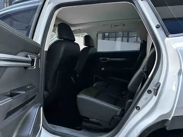 Geely Haoyue 2020