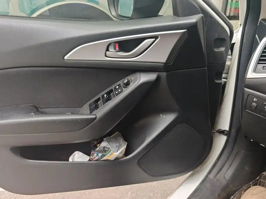 Mazda 3 Angkesela 2020
