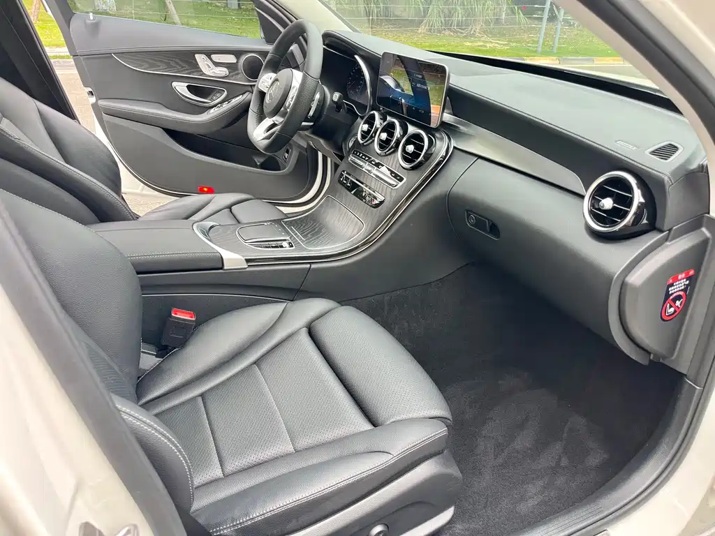 Mercedes-Benz C-Class 2020 — фото 11