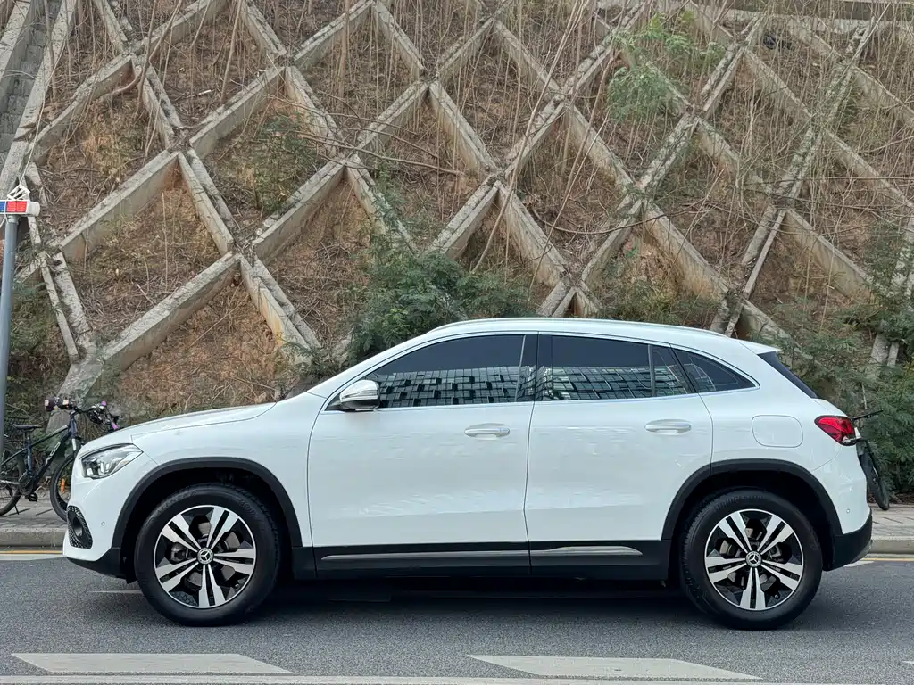 Mercedes-Benz GLA 2021 — фото 4