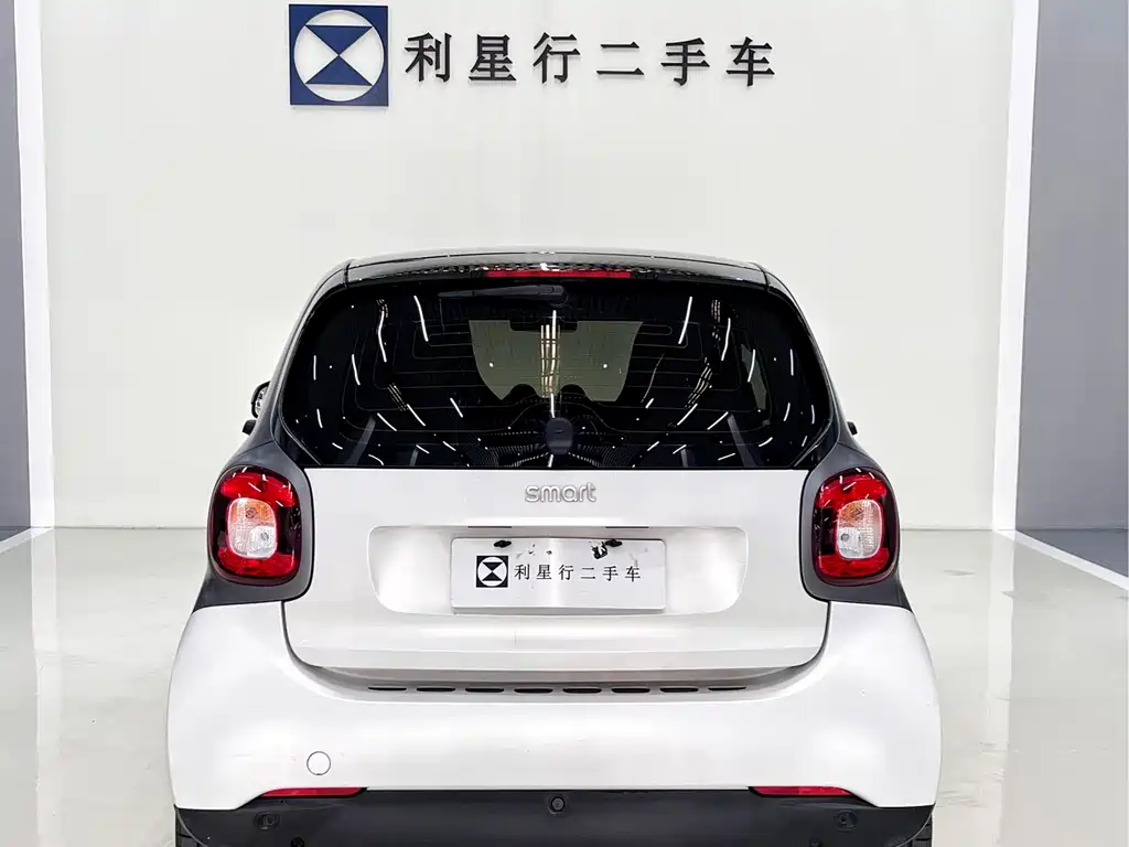 smart Fortwo 2019 — фото 6