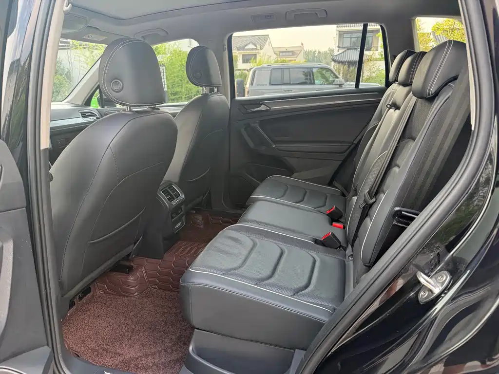 Volkswagen Tiguan L 2020