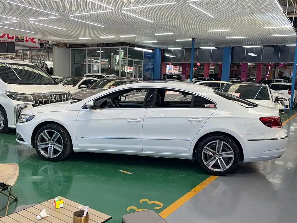 Volkswagen CC 2018 — фото 11