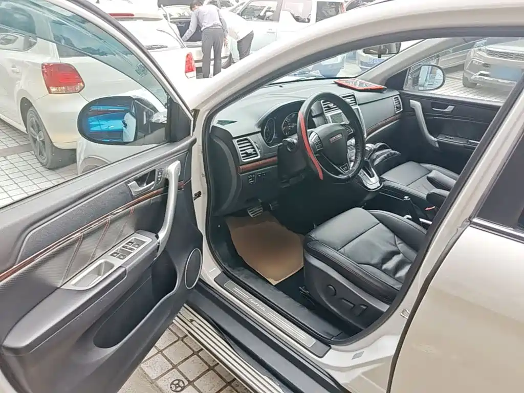 Haval H6 2015 — фото 16