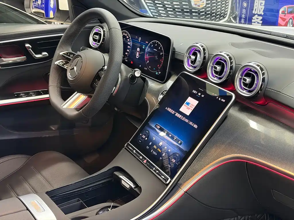 Mercedes-Benz C-Class 2025 — фото 13