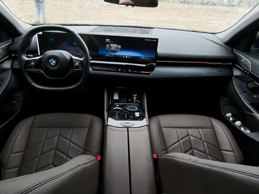 BMW 5 Series 2024