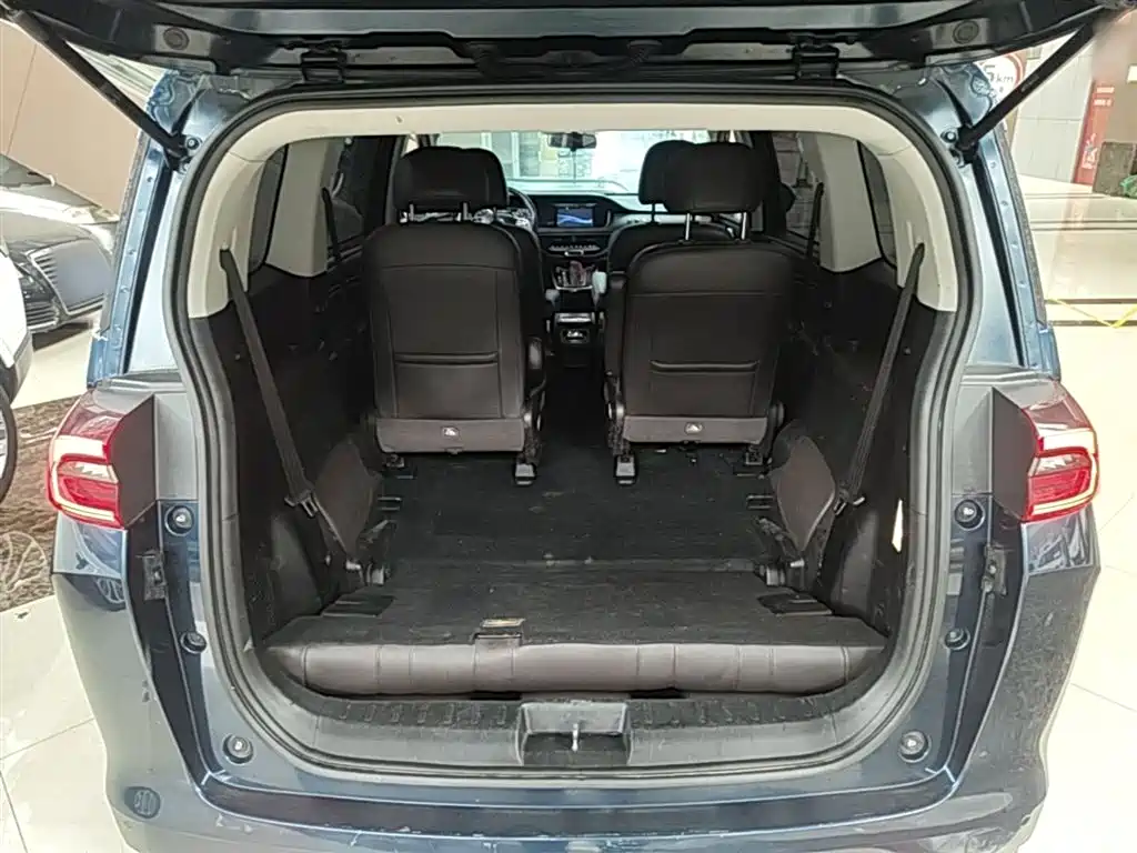 GAC Motor Trumpchi M6 2020 — фото 19
