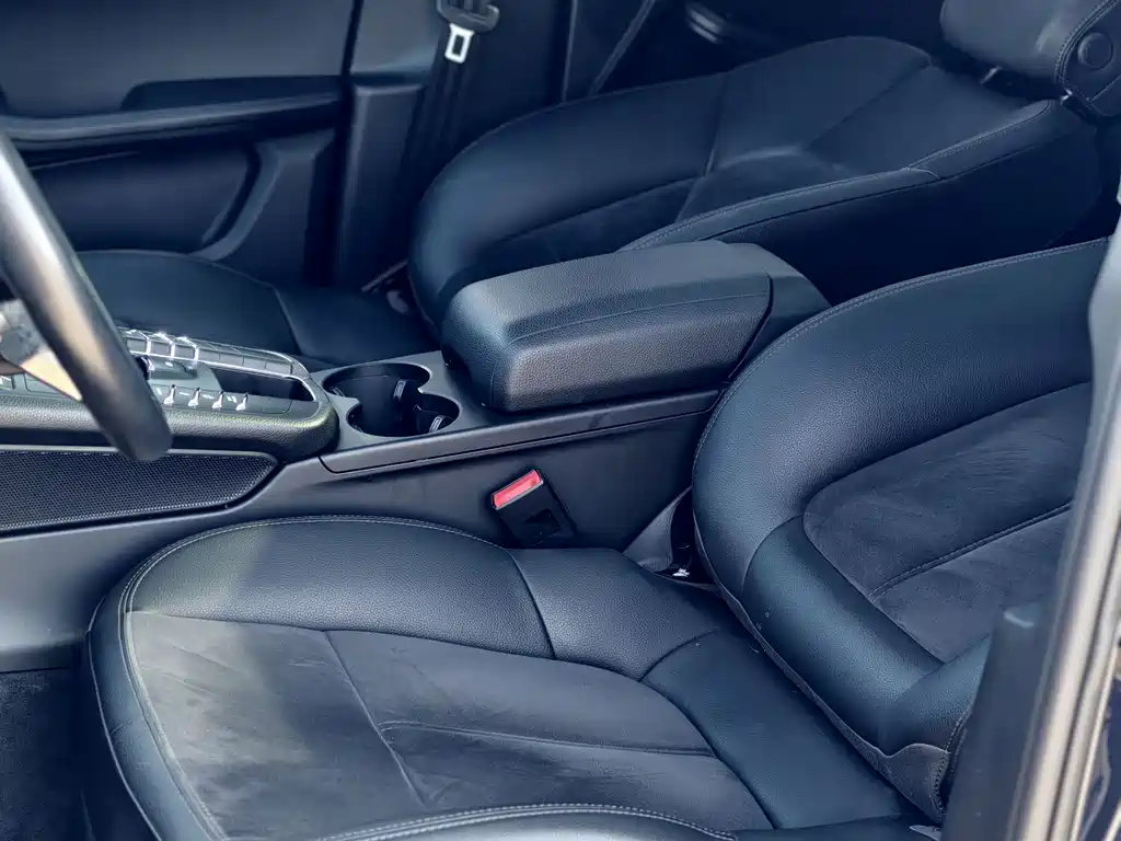 Porsche Macan 2019 — фото 10