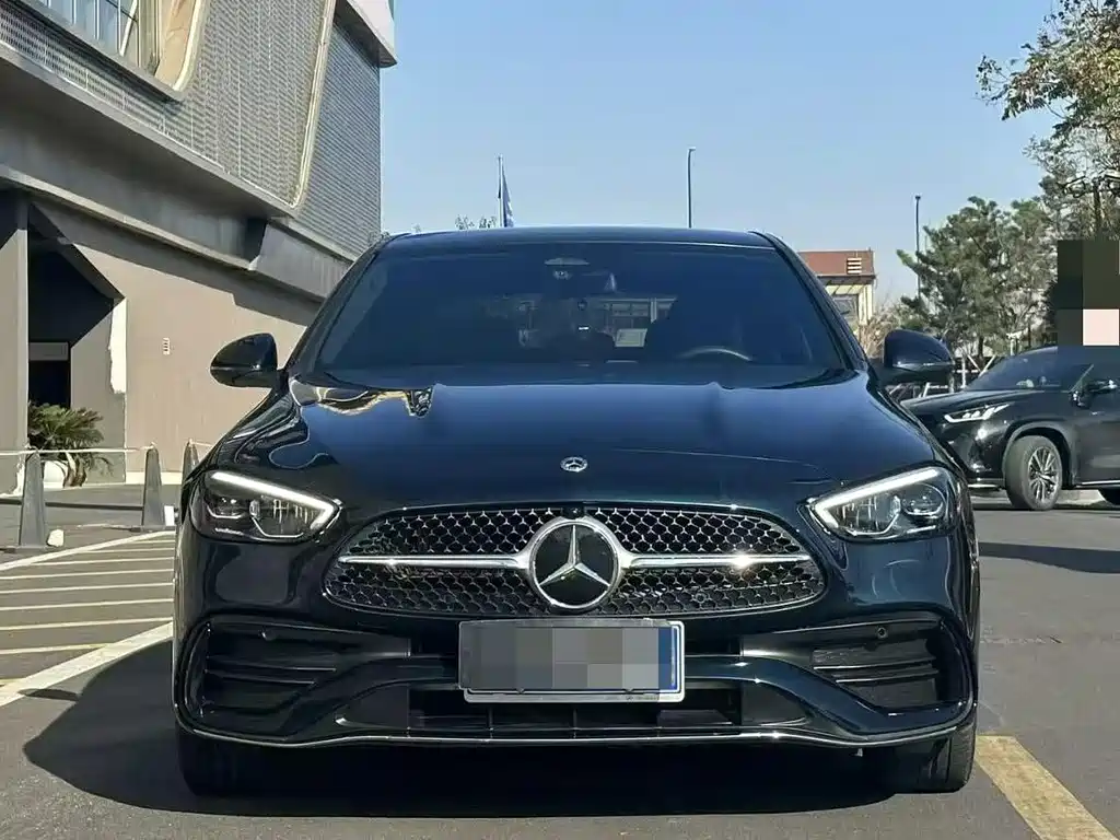 Mercedes-Benz C-Class 2023 — фото 2