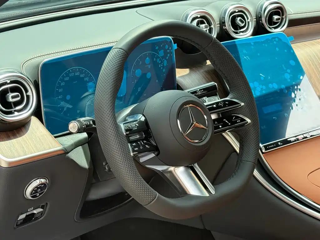 Mercedes-Benz GLC 2025 — фото 15