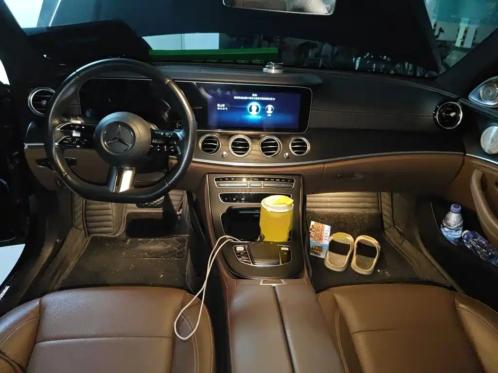 Mercedes-Benz E-Class 2023 — фото 6