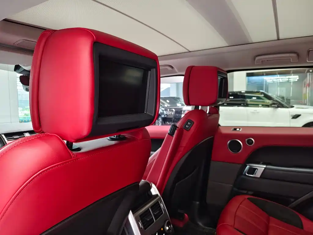 Land Rover Sport 2021 — фото 12