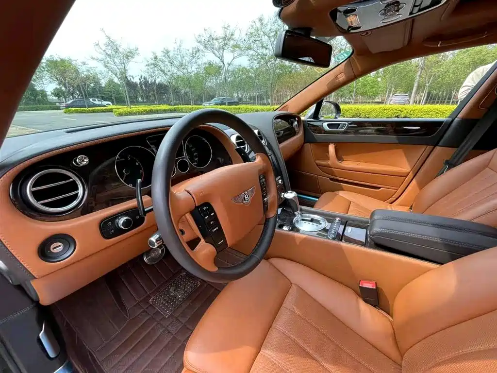 Bentley Flying Spur 2013 — фото 5