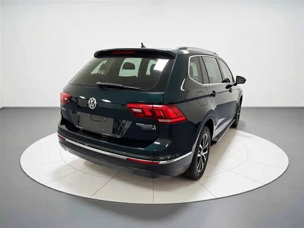Volkswagen Tiguan L 2018 — фото 5