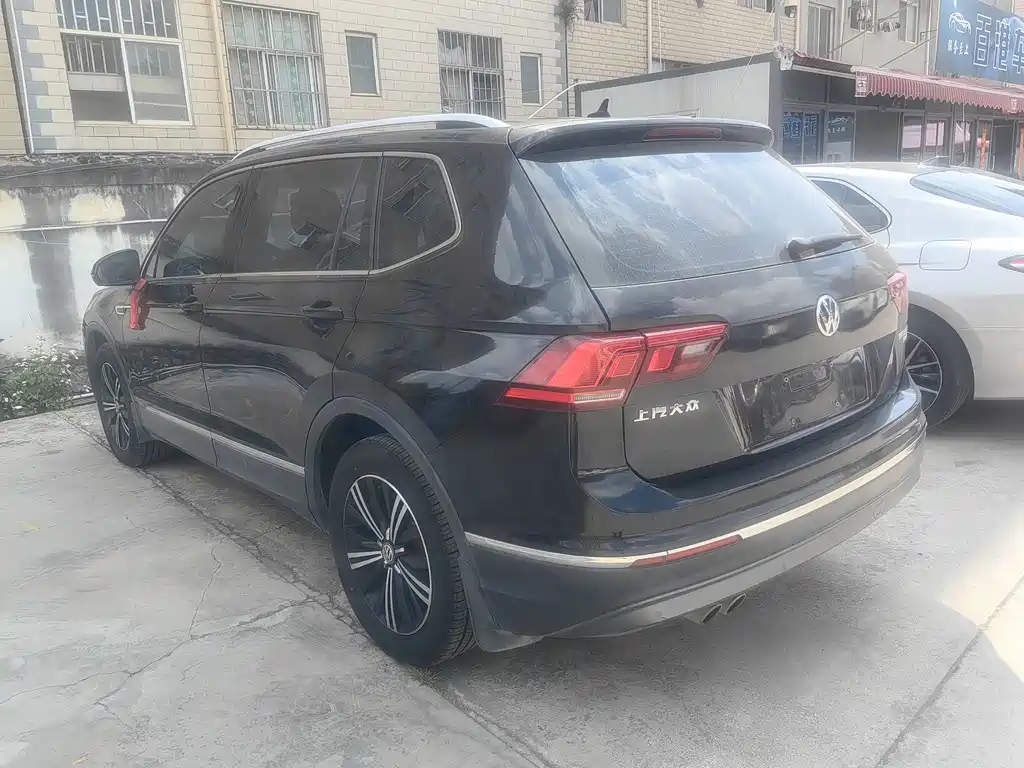 Volkswagen Tiguan L 2019 — фото 16