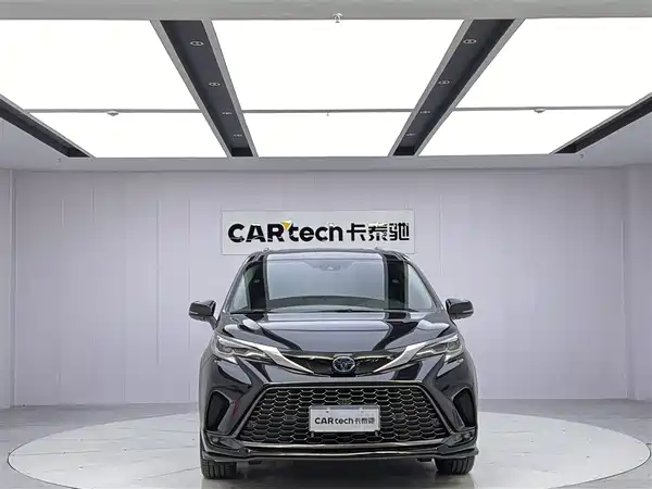 Toyota Granvia 2024