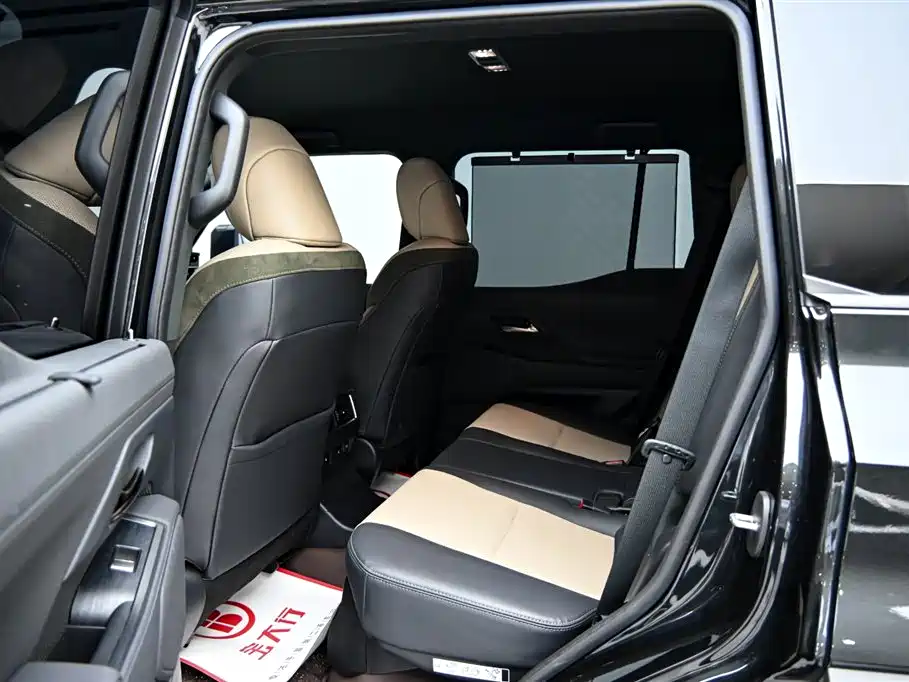 Lexus GX 2025 — фото 12