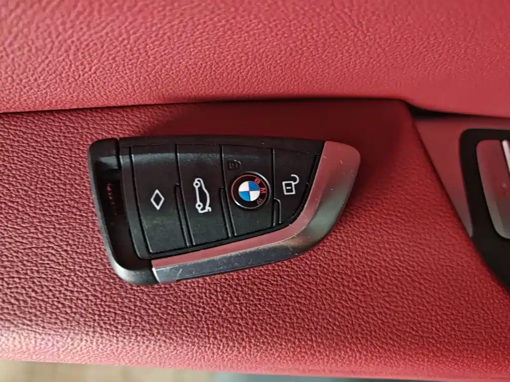 BMW iX3 2024 — фото 9