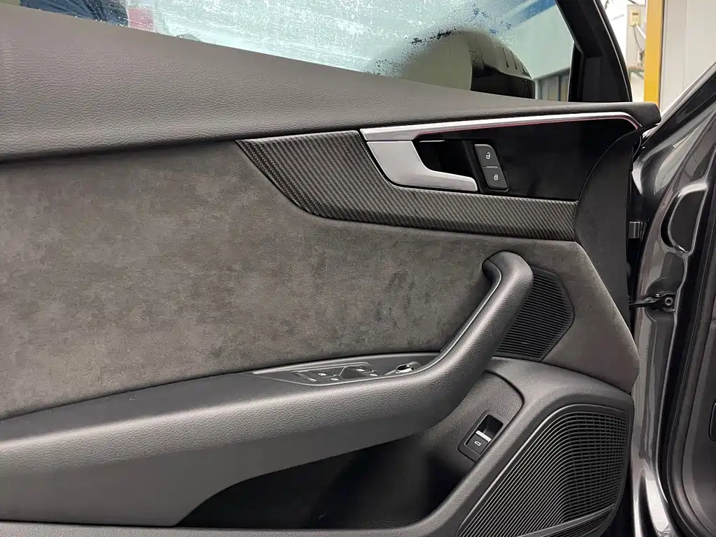 Audi A4L 2022 — фото 16