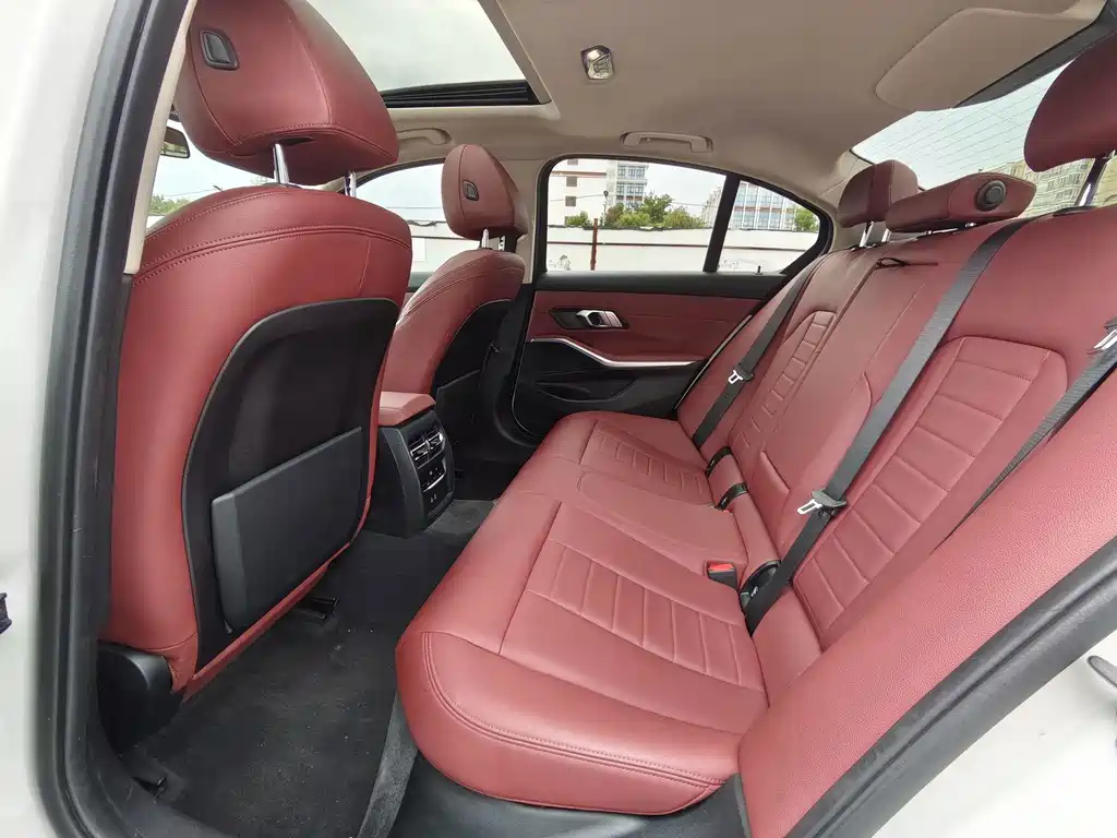 BMW 3 Series 2021