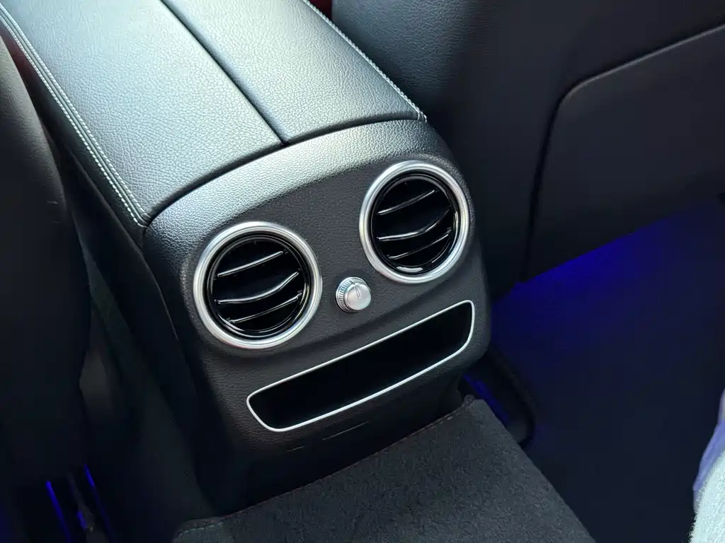 Mercedes-Benz C-Class 2020 — фото 17