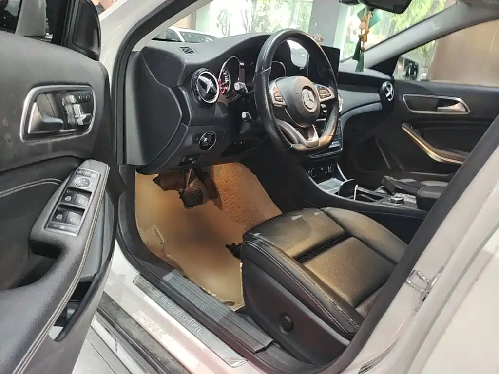 Mercedes-Benz GLA 2019 — фото 16