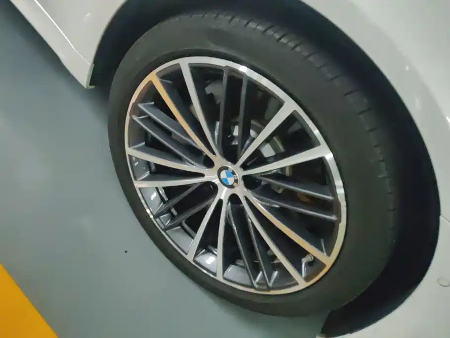BMW 5 Series 2022