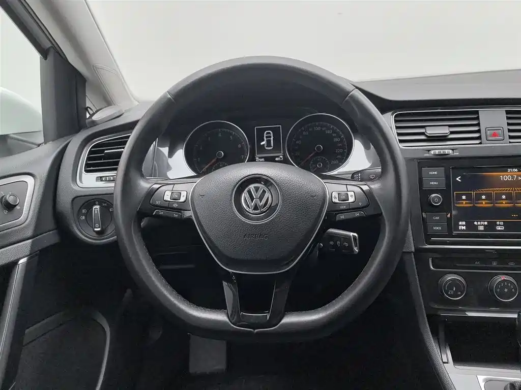 Volkswagen Golf 2019 — фото 11