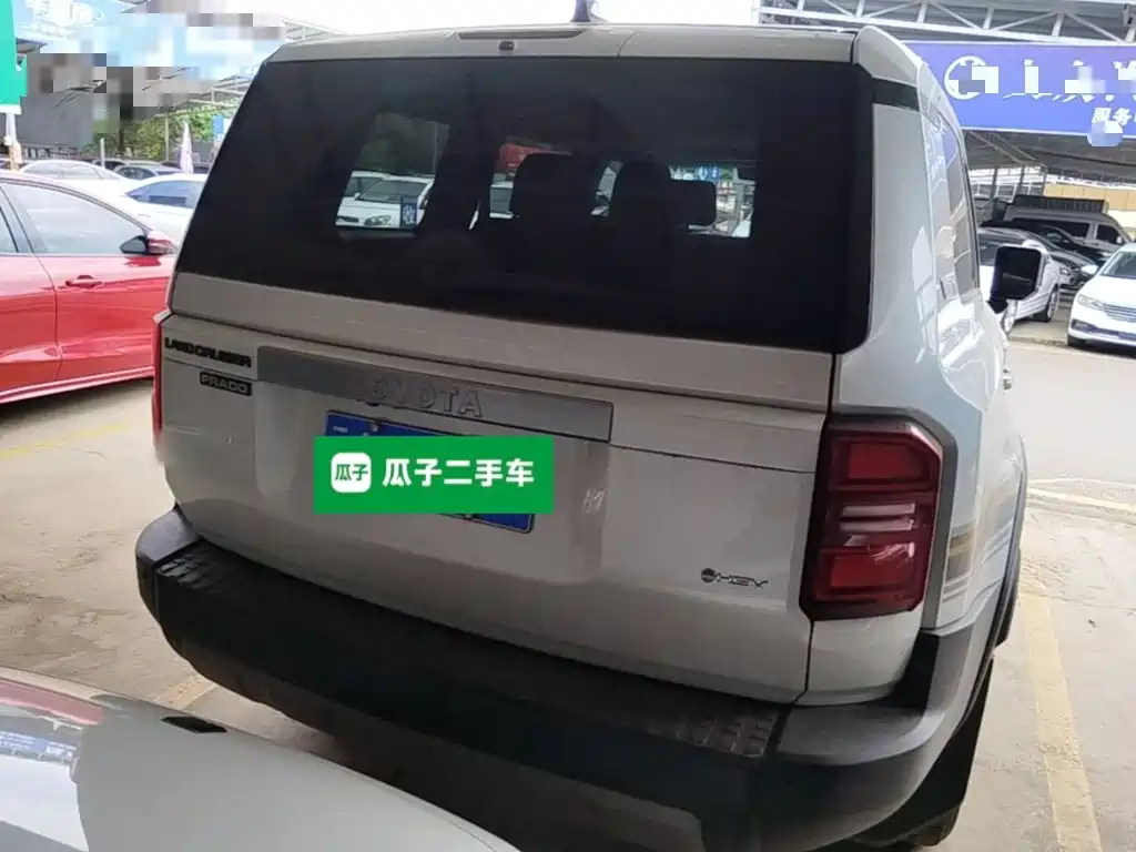 Toyota Prado 2024