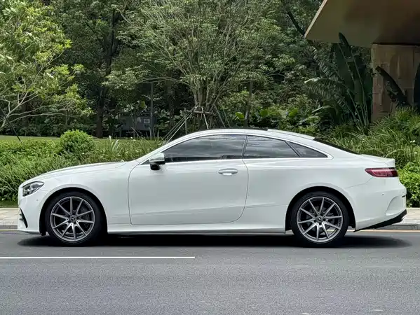 Mercedes-Benz E-Class 2021