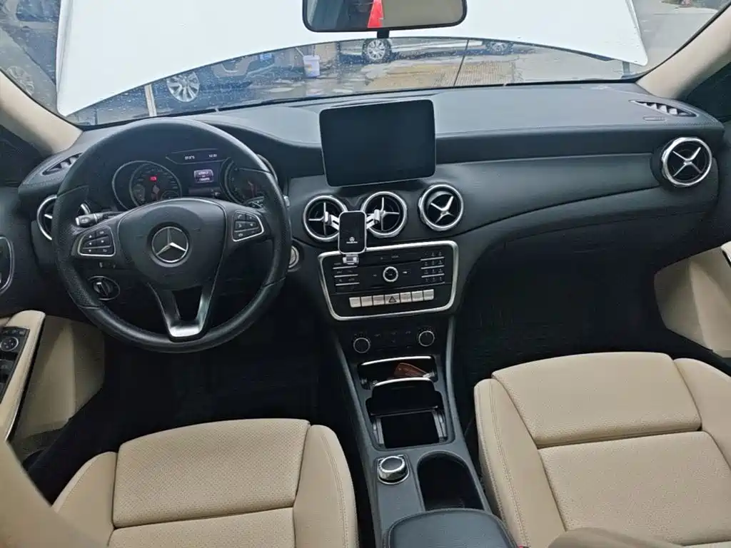 Mercedes-Benz GLA 2017 — фото 10