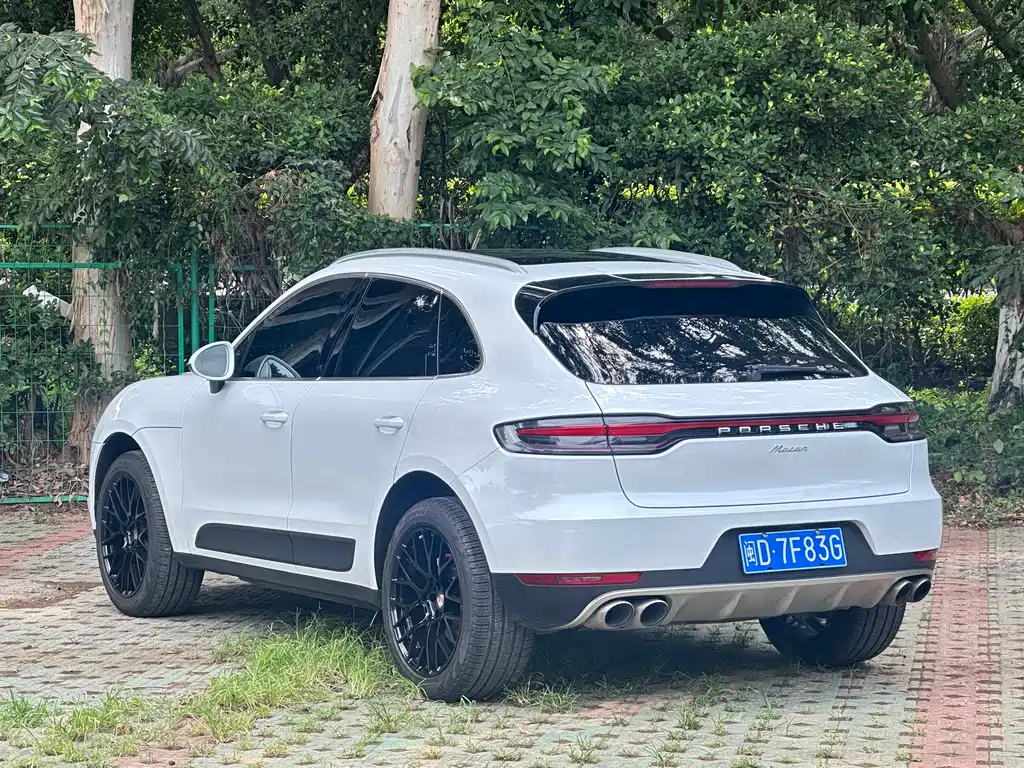Porsche Macan 2021 — фото 8