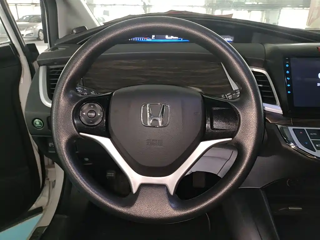 Honda Jade 2017 — фото 11