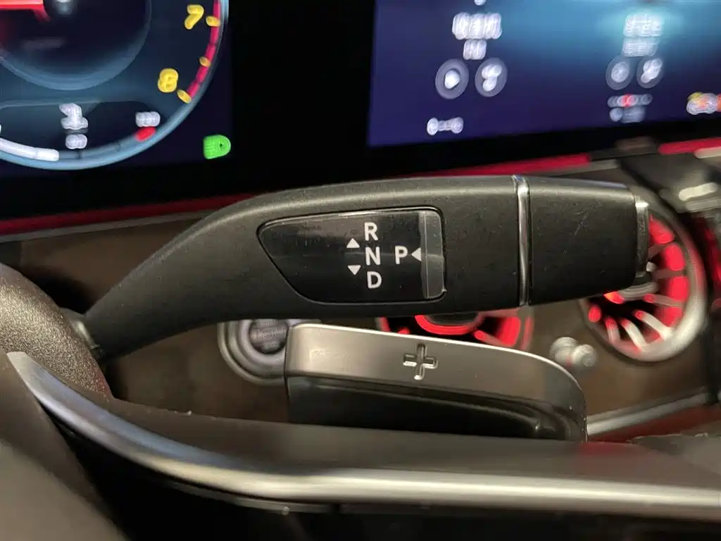 Mercedes-Benz E-Class 2022 — фото 23